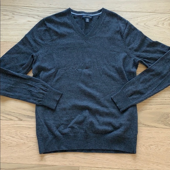 Banana Republic Other - BANANA REPUBLIC MEN’S SWEATER